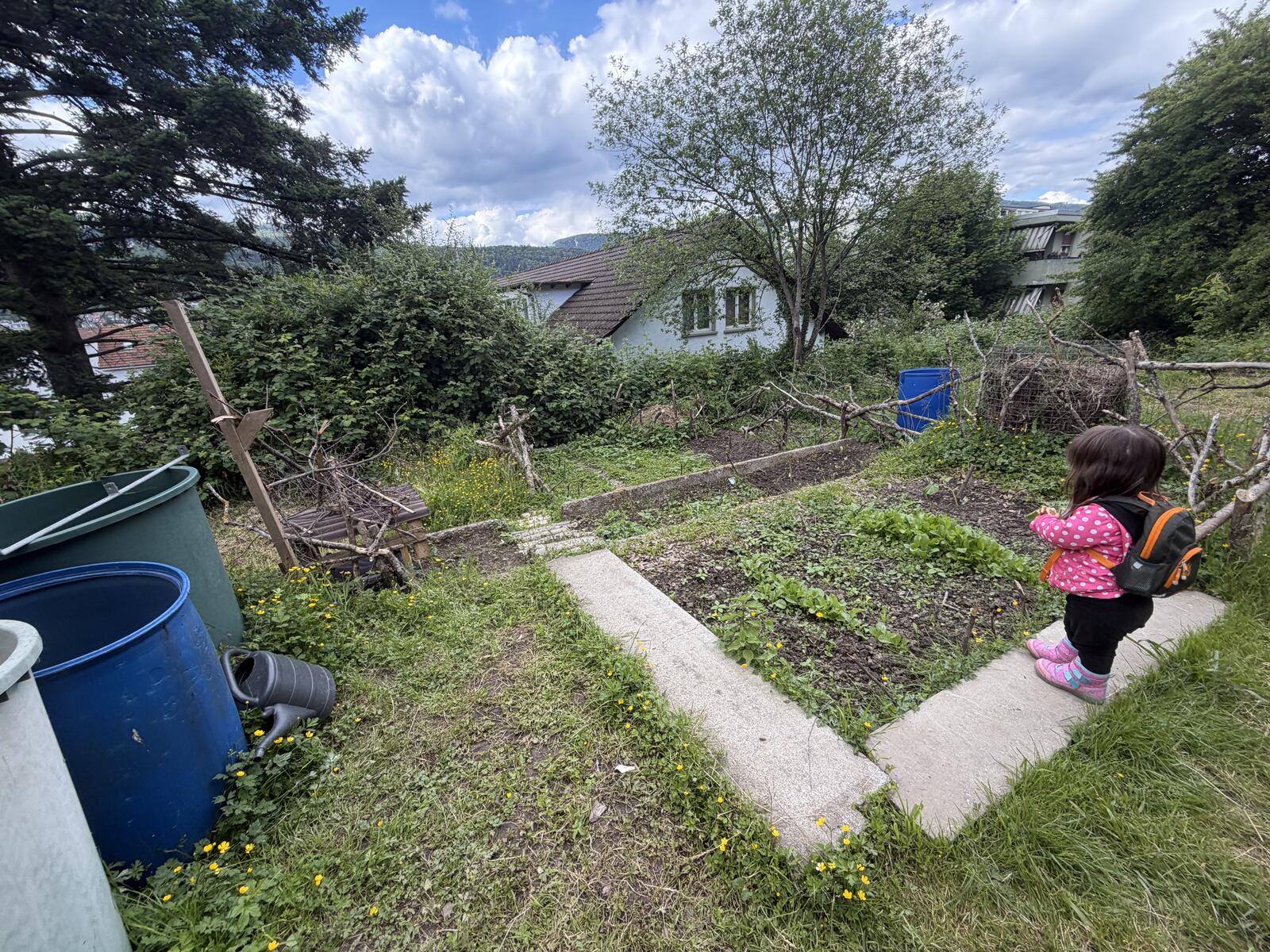 Kind am Gartenweg — Gemeinsam im Hoole